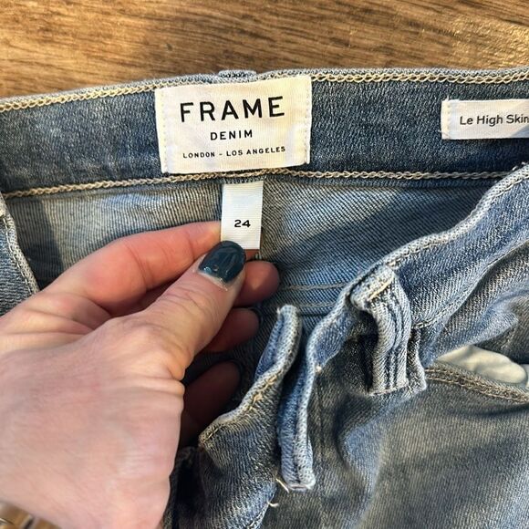 ✨ Frame Le High Skinny Crop Jeans - Medium Distressed, Size 24, Inseam 26” - Picture 4 of 5